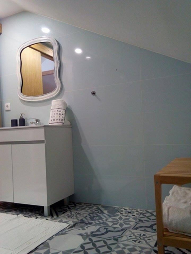 Bedroom 3, EsposendeGuesthouse, Esposende