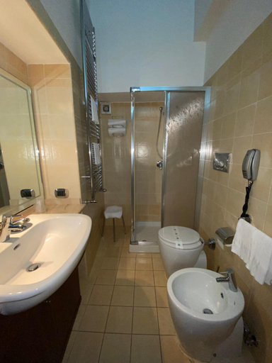 Bathroom 4, Hotel Residence Due Mari, Catanzaro