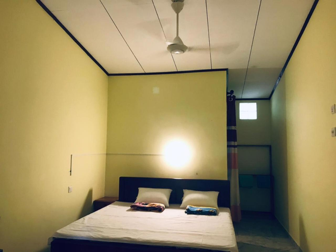 Bedroom 2, Belihuloya Village Inn, Imbulpe