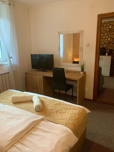 Bedroom 2, Dorottya Vendeghaz, Miskolci