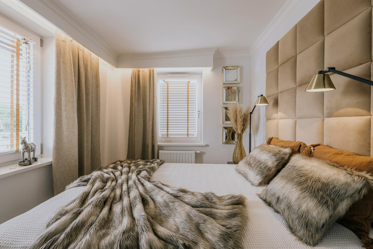 Bedroom 1, Apartamenty Wroclawska 11, Trzebnica
