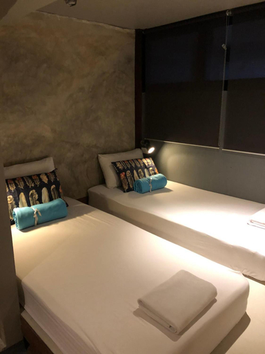 Bedroom 25