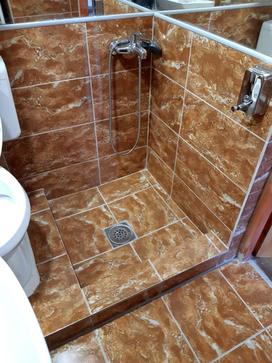 Bathroom 5, EasyHedonist, Stara Pazova