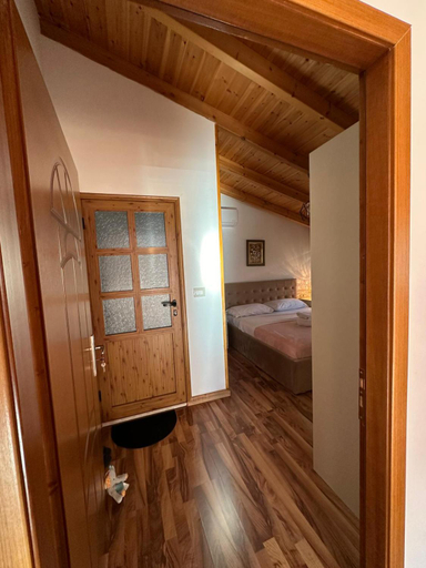 Others 2, Alimeti Guesthouse, Beratit