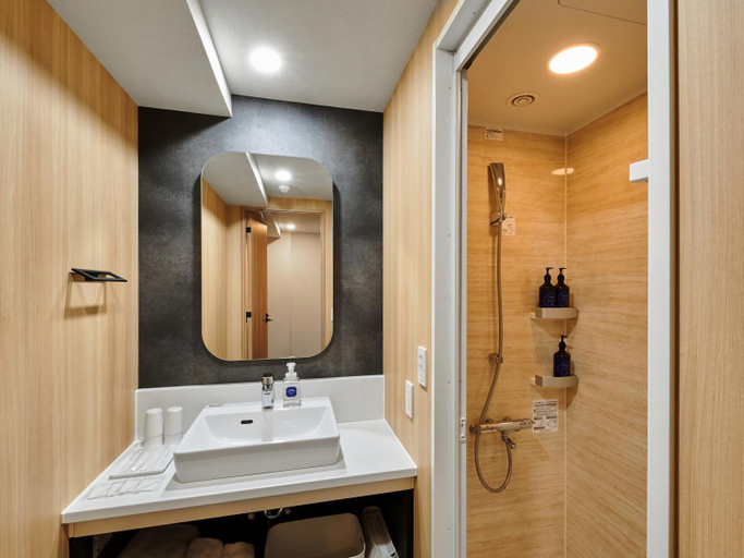 Bathroom 9