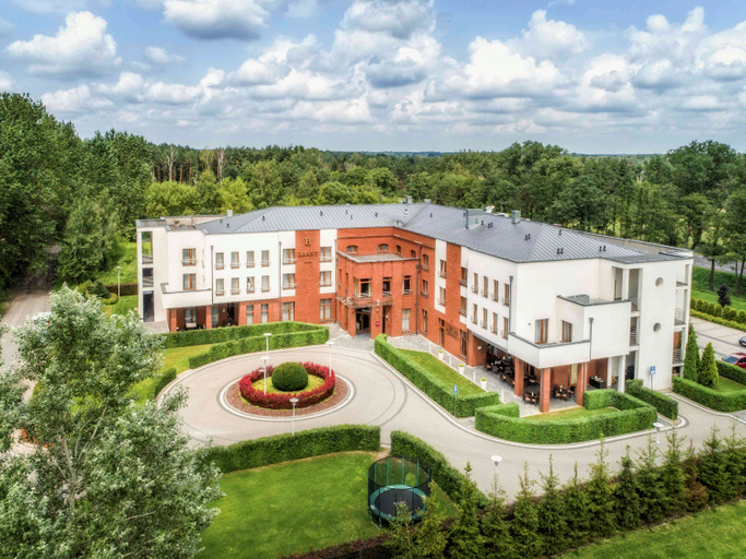 Exterior & Views 2, Mercure Wiazowna Brant, Mińsk