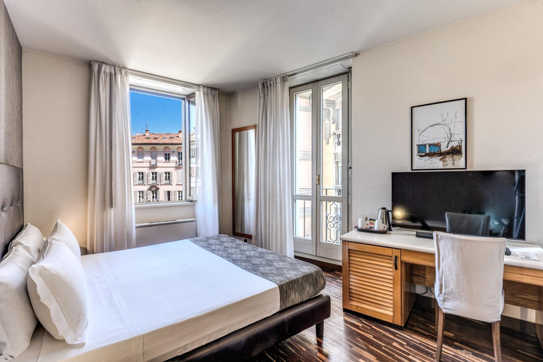Bedroom 3, Albergo Firenze, Como
