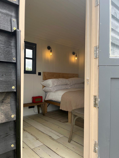 Bedroom, Shepherds Huts, Oxfordshire