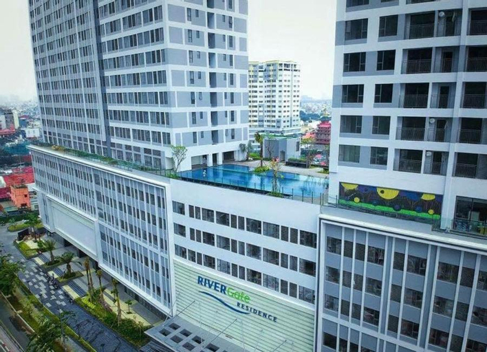 Rivergate Residence canal view studio, District 4