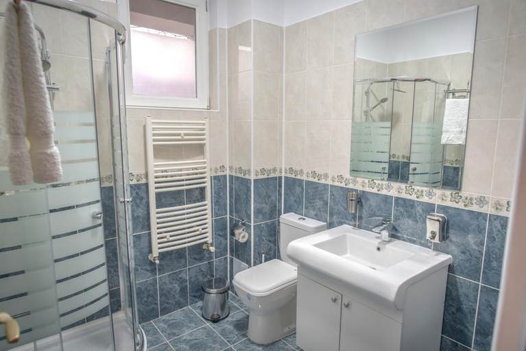 Bathroom, Hotel Elisabeta, Municipiul Bucuresti