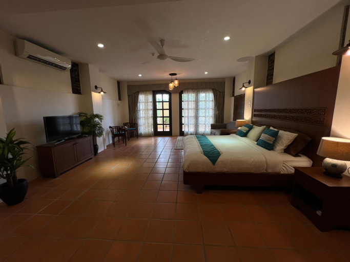 Bedroom 2, Botanica Mansion, Barat Daya