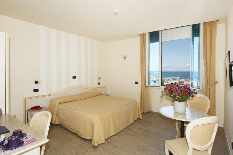 Bedroom 9