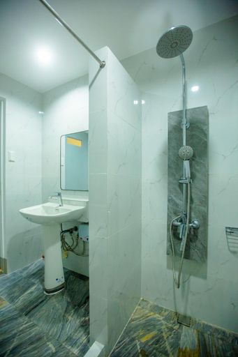Bathroom 4