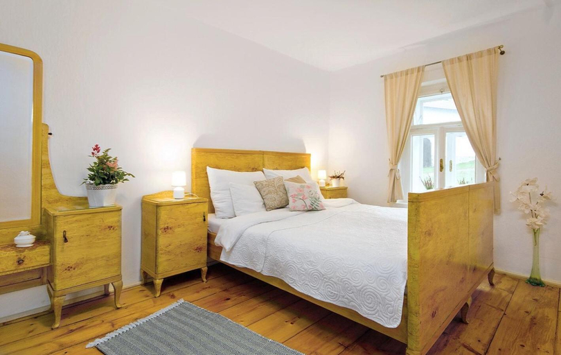 Others 4, Apartmany U rybnicku, Písek