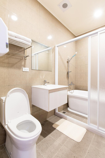 Bathroom 17