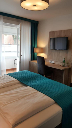 Bedroom 4, StadtHotel Bad Fallingbostel, Heidekreis