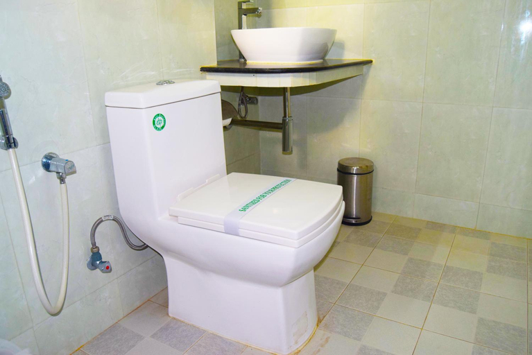 Bathroom 2