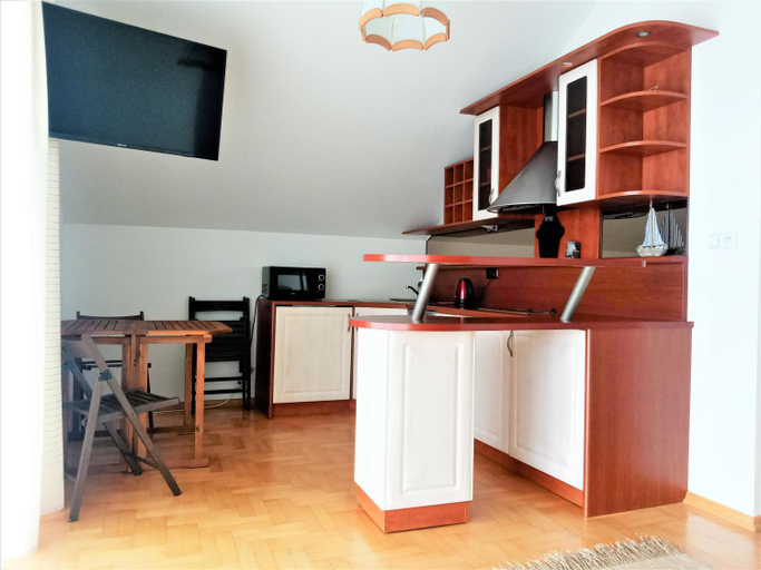 Others 5, FLORIAN - tuz przy plazy, Koszalin