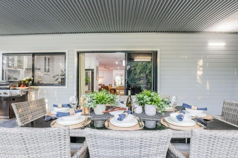 Food & Drinks, Agnes Bliss - Stunning, Central Four-Bedroom Beach House in Sunny Agnes Water, Miriam Vale