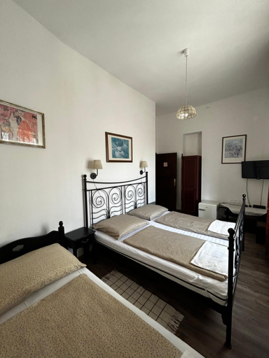 Others 5, Kis Gellert Guesthouse, Budapesti