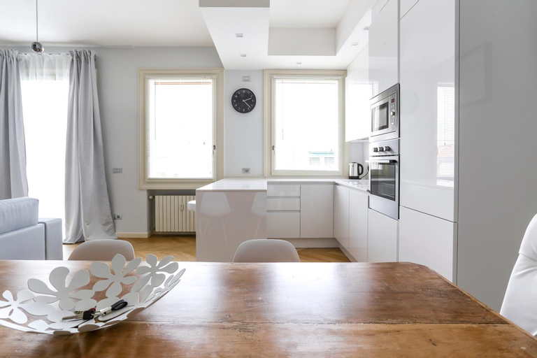 Others 4, Riverside Apartment, Treviso