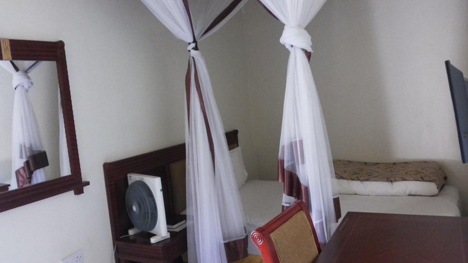 Bedroom 24
