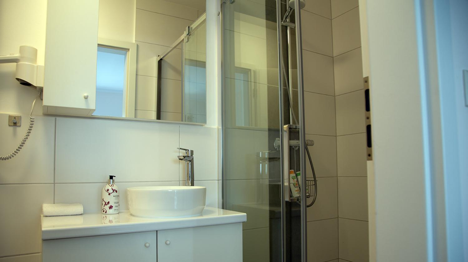 Bathroom, Kolpings-Gastehaus, Emsland
