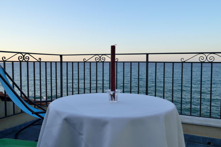 Others 3, MiraMare Residence Cefalu, Palermo