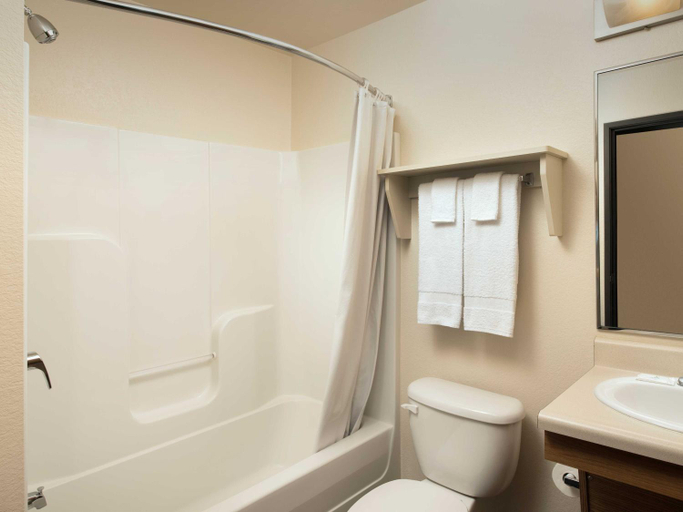 Bathroom 7