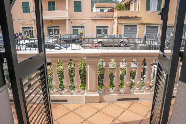 Exterior & Views 3, 051 - Villa Genny Appartamento Agrumi, Genova