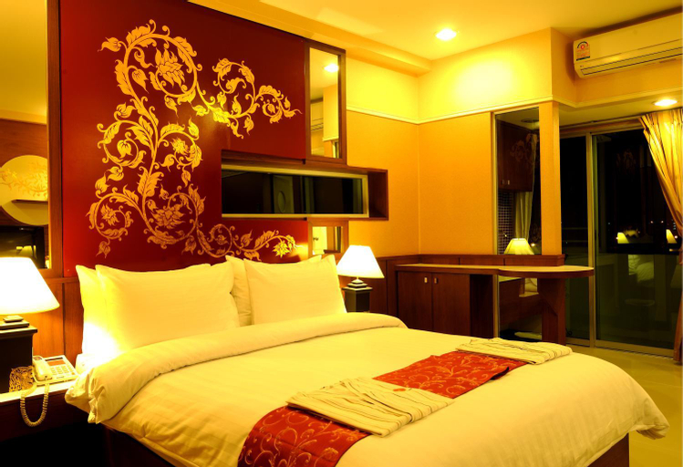 Bedroom 8