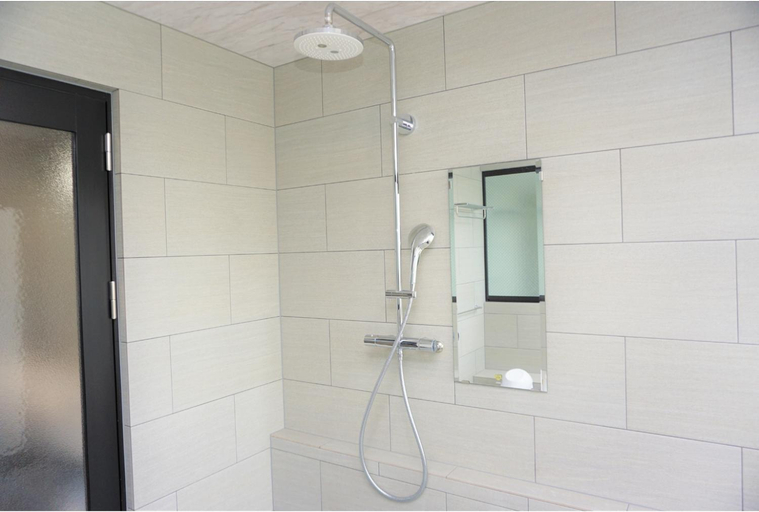 Bathroom 4, Yukureba Maejima Hotel, Naha