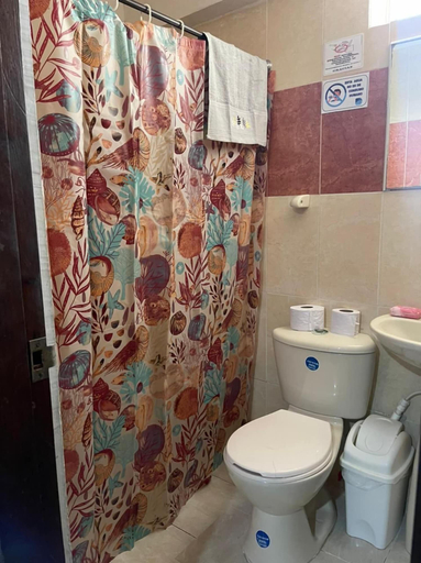 Bathroom 2, hotel luna azul tropical, San Andrés