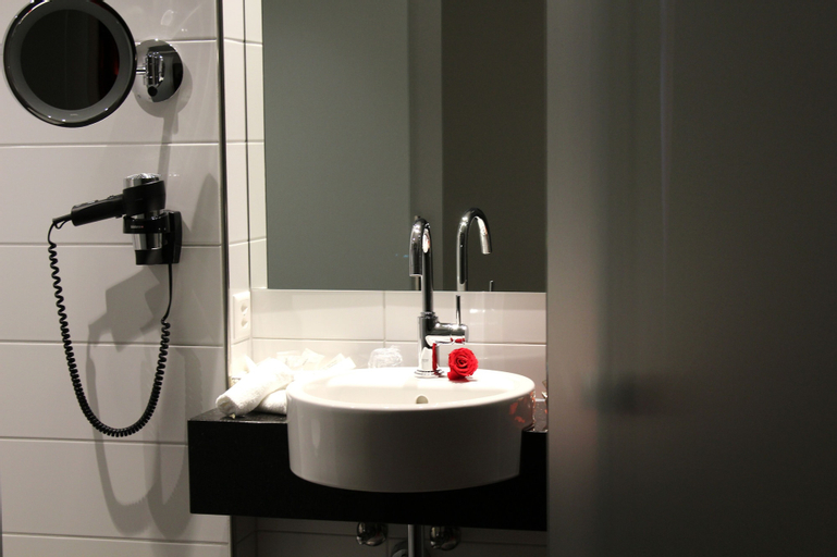 Bathroom 5