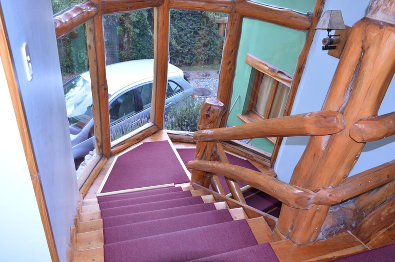 Exterior & Views 8