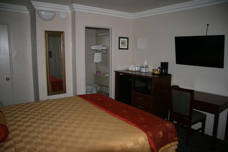 Bedroom 6