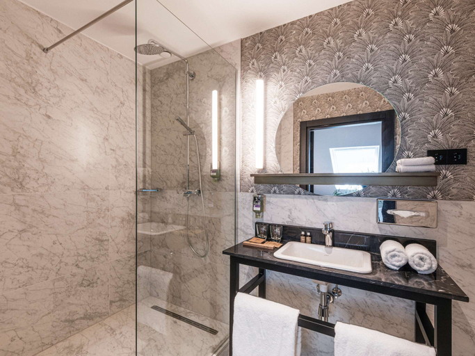 Bathroom 5, Mercure Hotel Frankfurt Airport Langen, Offenbach