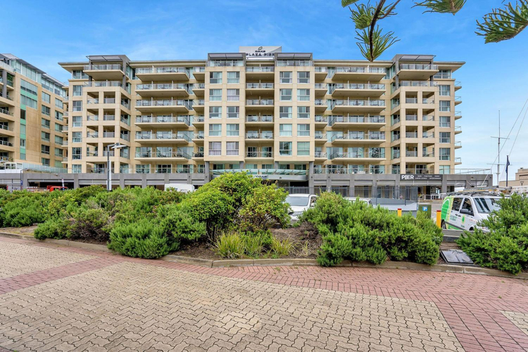 Exterior & Views 1, Belle Escapes - Park View Apartment at The Pier, Adelaide