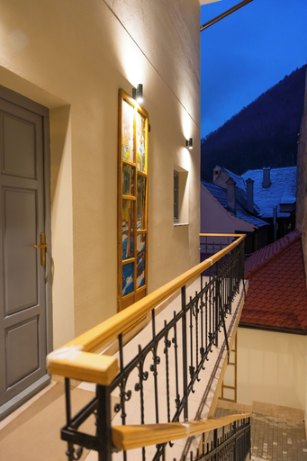 Others 4, Epic Rooms, Brasov