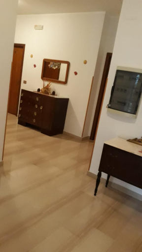 Others 5, Locanda Ermes, Salerno