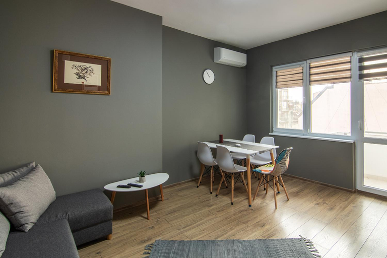 Others 3, Top location in center and paid parking, Varna