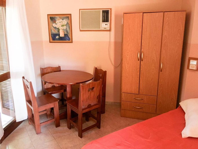 Bedroom 3, Hosteria Helvecia, Montecarlo