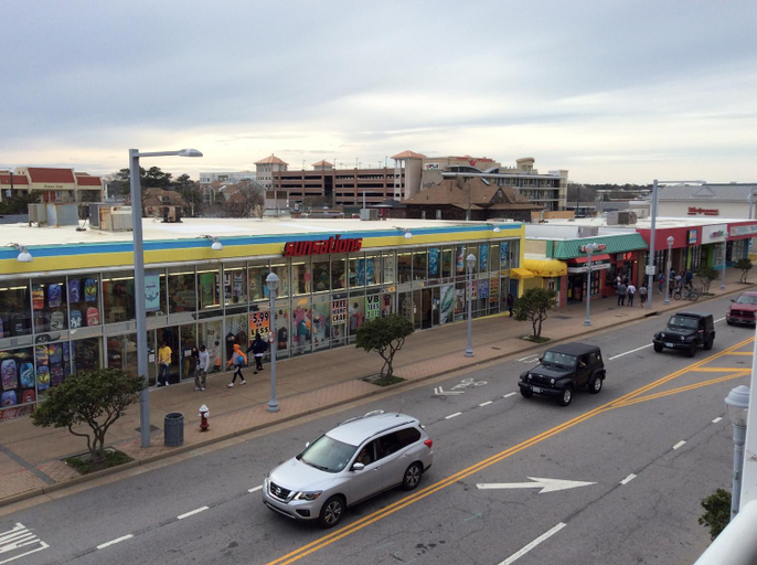Others 5, Ocean's 24, Virginia Beach