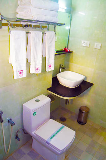 Bathroom 3