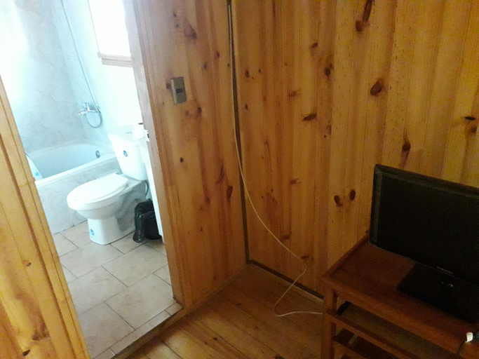 Others 4, Hostal Rayen, Cautín