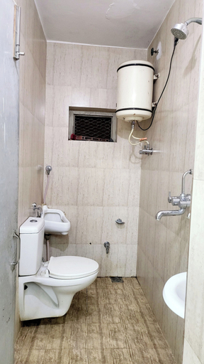 Bathroom, Bhairo Shive lodge, Varanasi