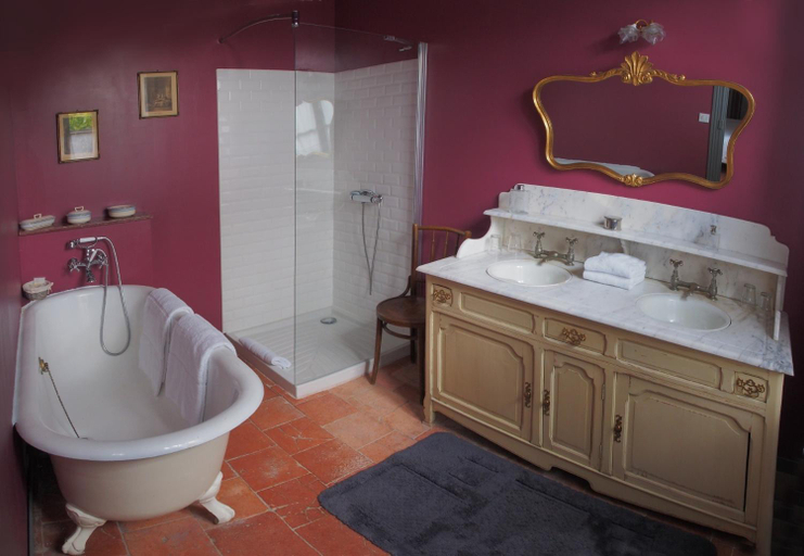 Bathroom 3, Logis Hotel - Restaurant La Marbrerie, Aude
