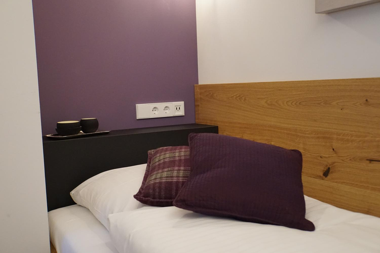 Bedroom 4, Adler Botenheim, Heilbronn