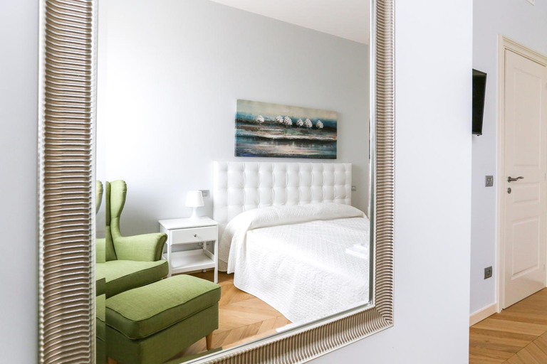 Bedroom 2, Riverside Apartment, Treviso