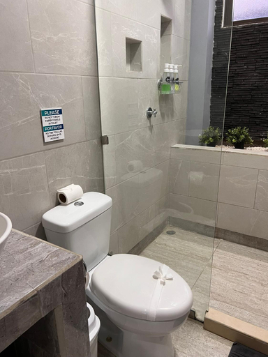 Bathroom 3, Residencias Arenal, San Ramón